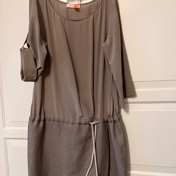 Gossip Silk and Linen dress size 6 - Picture 5 of 10